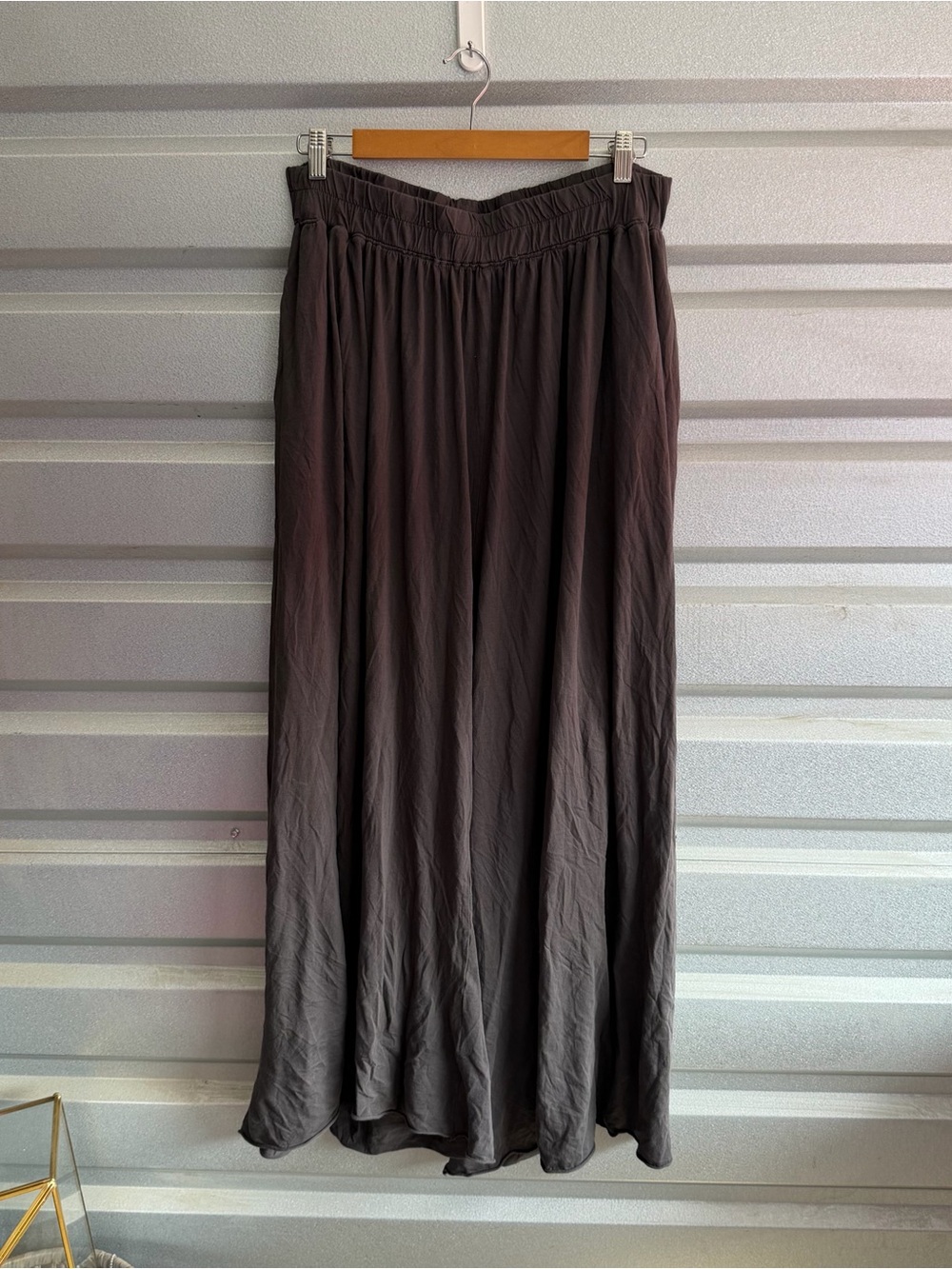 Lunya extra wide leg pull on pant